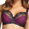 soutien gorge avec un très bon maintien et de belles dentelles brodées